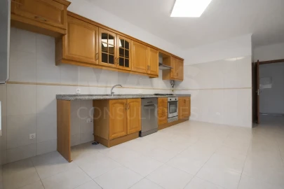 Apartamento T3 para Arrendamento em Silves