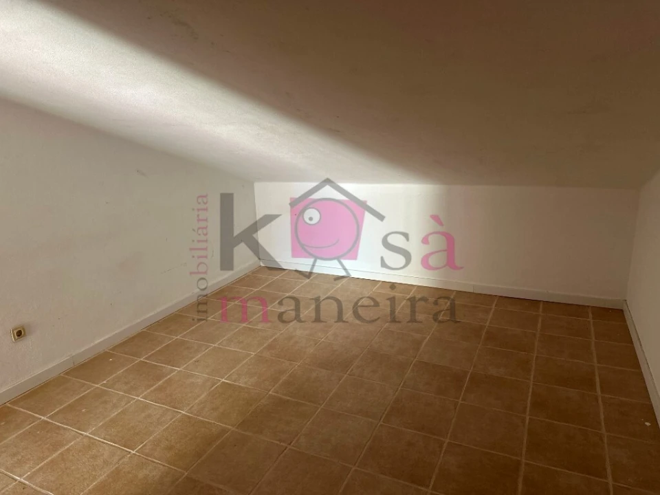 Prédio para Venda em Sines Foto 28