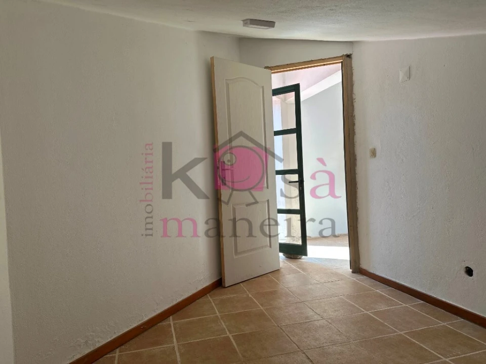 Prédio para Venda em Sines Foto 29