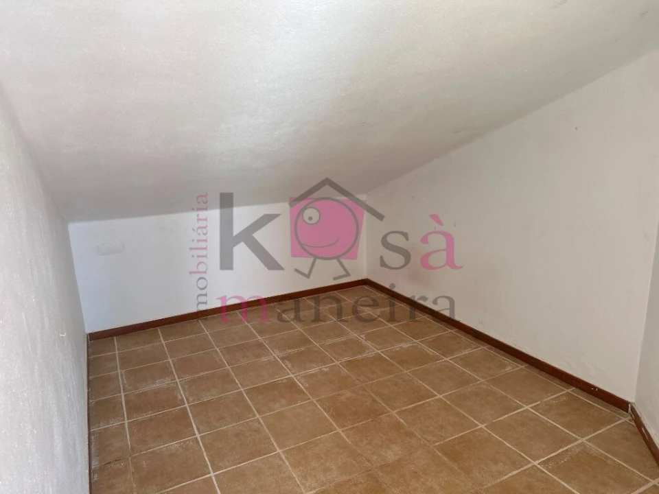 Prédio para Venda em Sines Foto 30