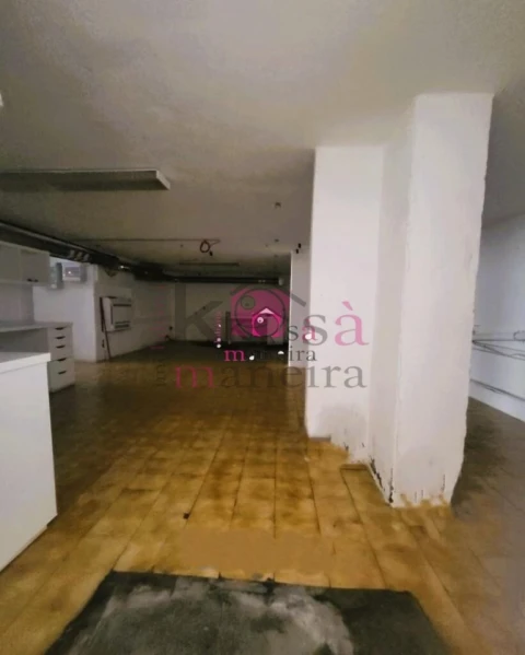 Loja para Venda em Loures