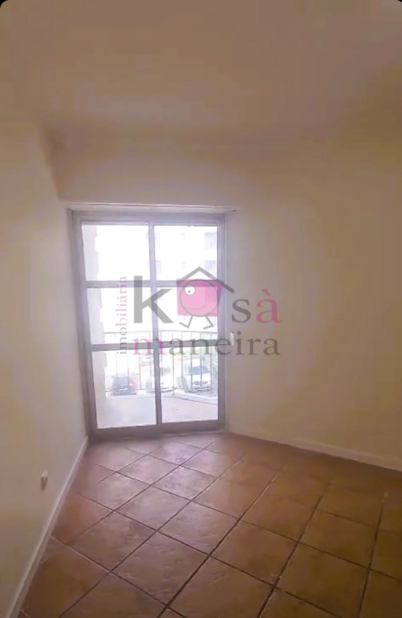 Apartamento T3 para Venda em Algueirão-Mem Martins Foto 4