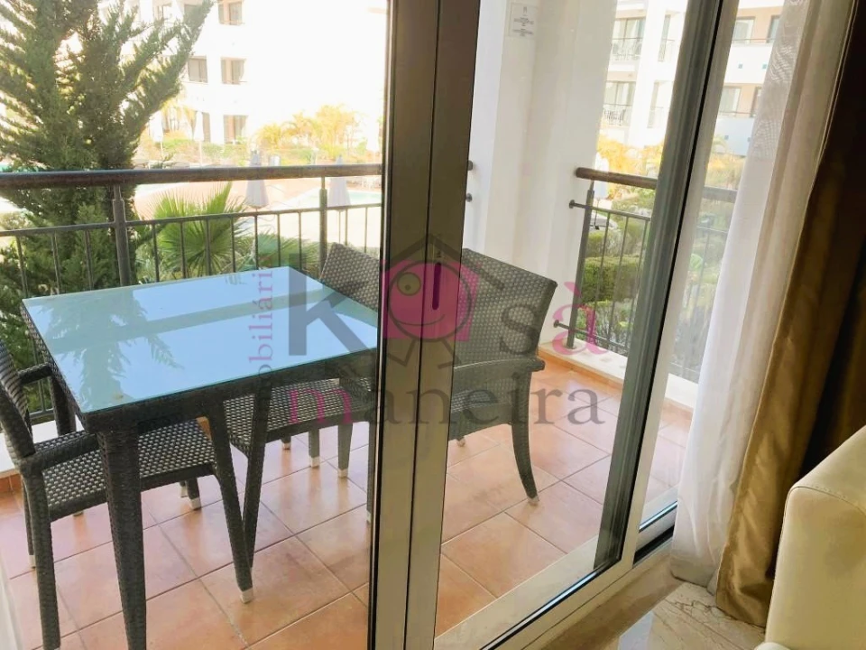 Apartamento T2 para Venda em Quarteira Foto 9