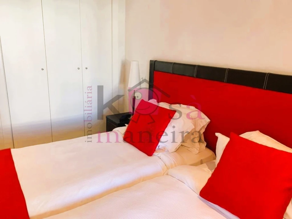 Apartamento T2 para Venda em Quarteira Foto 14
