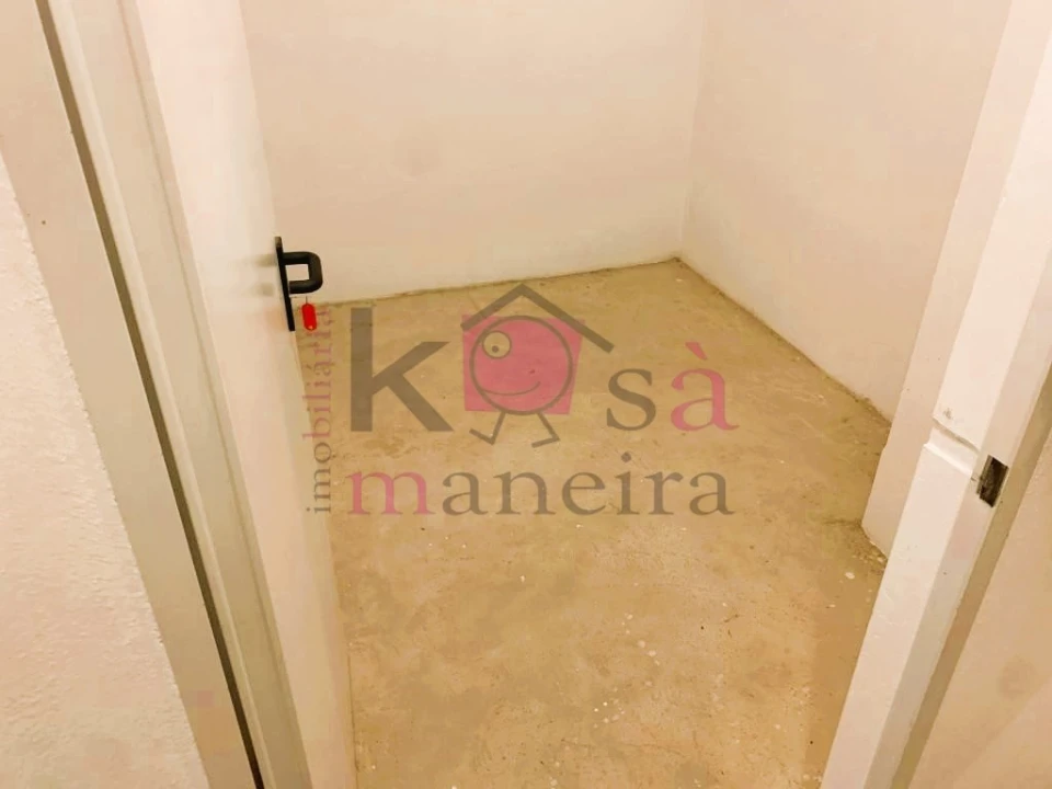 Apartamento T2 para Venda em Quarteira Foto 17