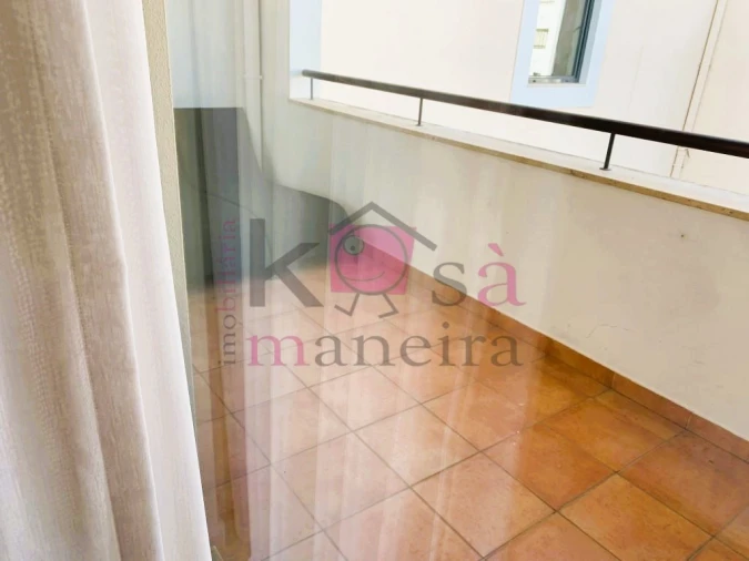 Apartamento T2 para Venda em Quarteira Foto 12