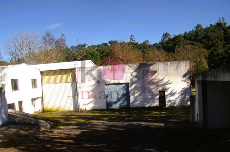 Armazém para Venda em Bemposta Foto 4