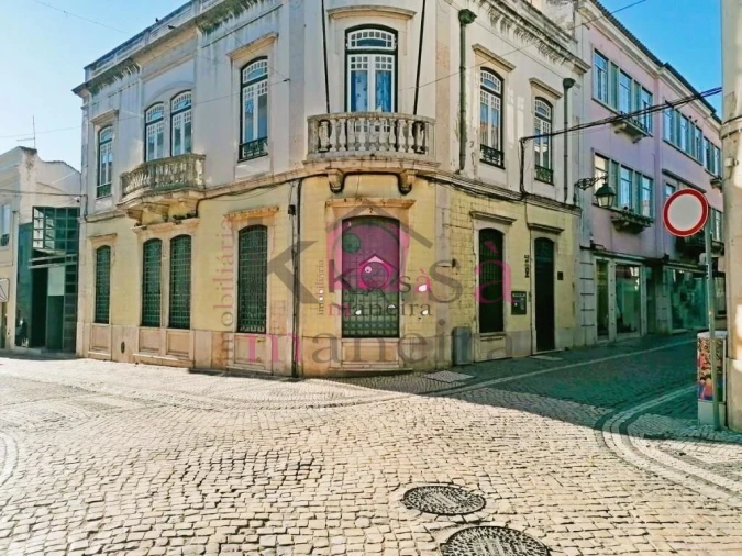 Prédio para Venda em Marvila, Ribeira Santarém, São Salvador, São Nicolau Foto 3