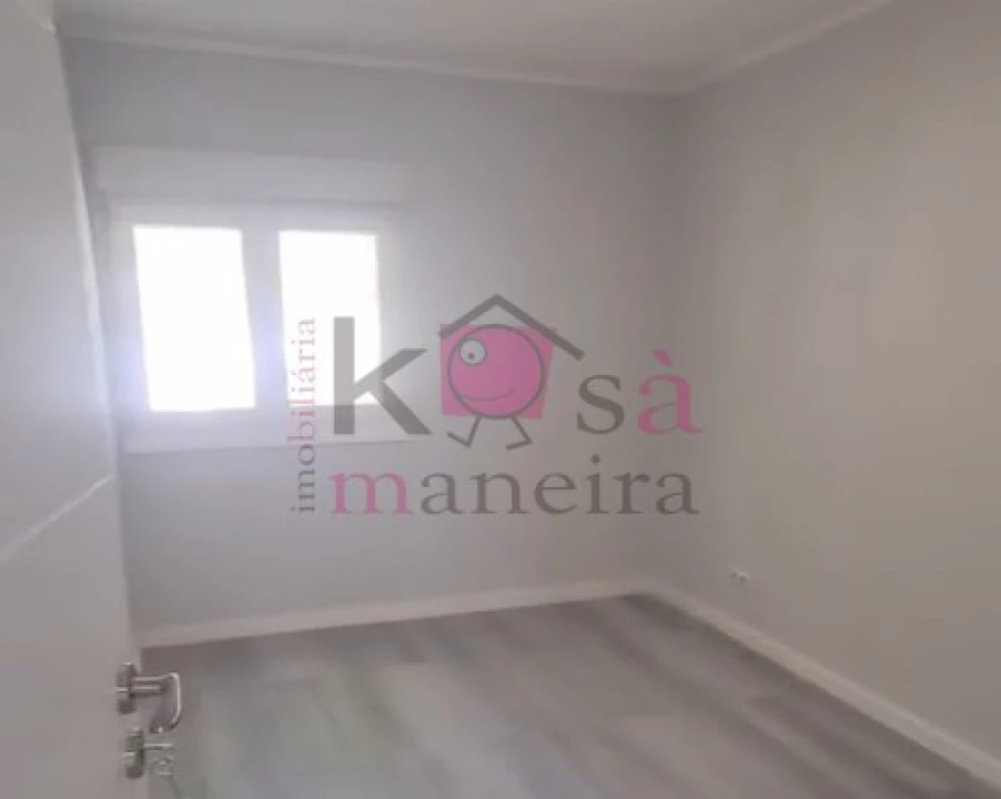 Apartamento T3 para Venda em Caparica e Trafaria Foto 6