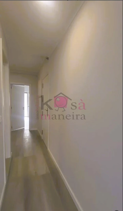 Apartamento T2 para Venda em Oeiras e São Julião da Barra, Paço de Arcos e Caxias