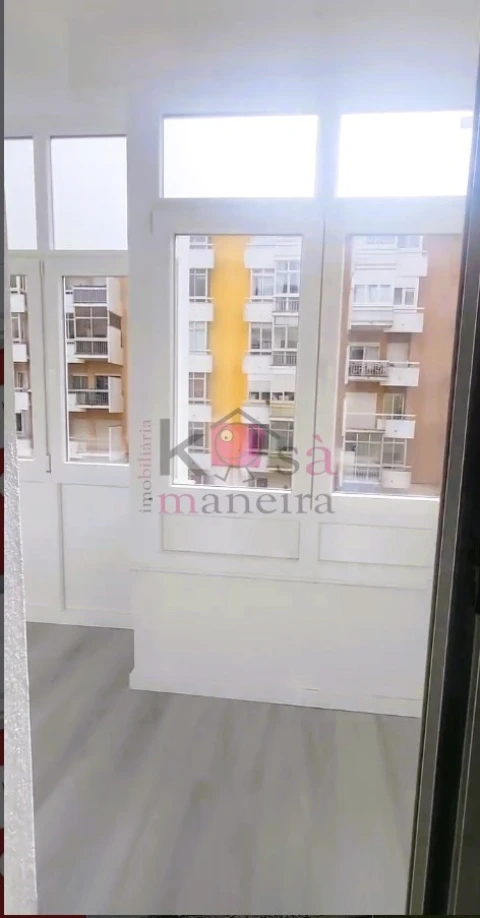 Apartamento T2 para Venda em Oeiras e São Julião da Barra, Paço de Arcos e Caxias