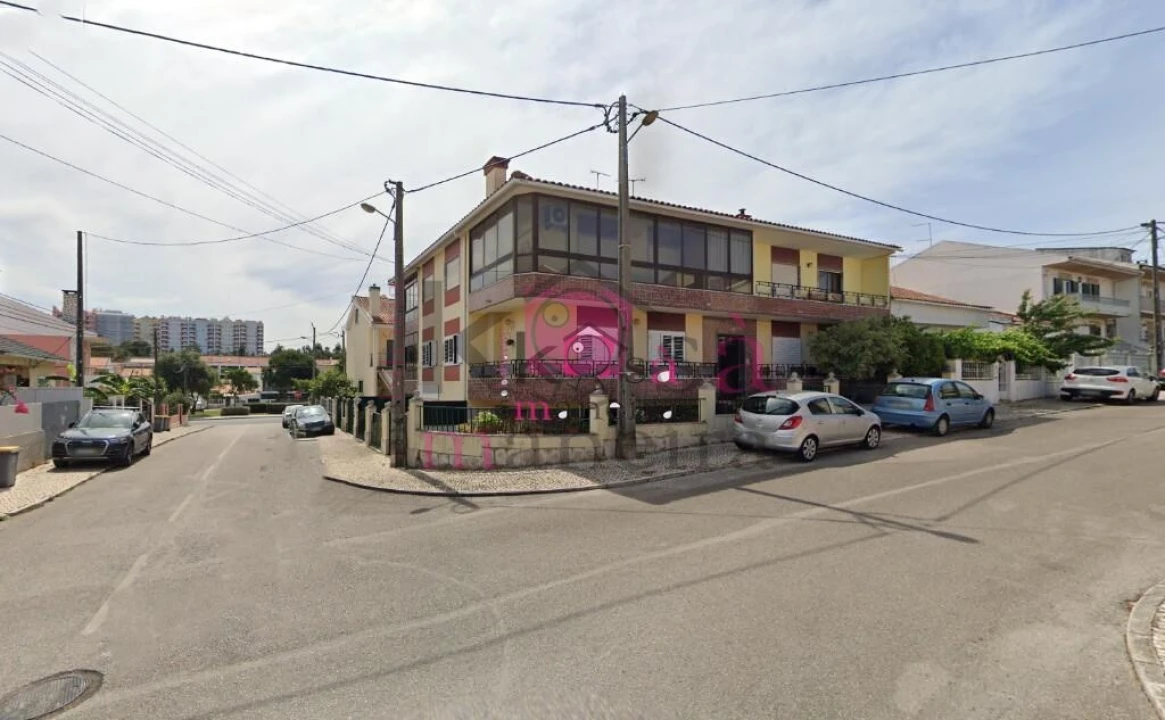 Loja para Venda em Corroios Foto 1