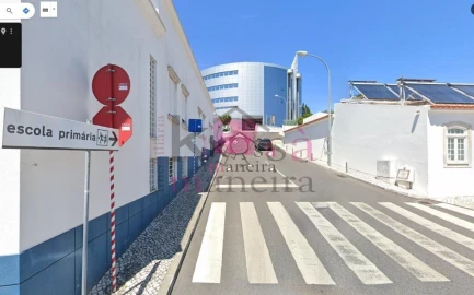 Prédio para Venda em Carnaxide e Queijas