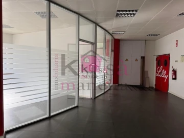 Prédio para Venda em Carnaxide e Queijas