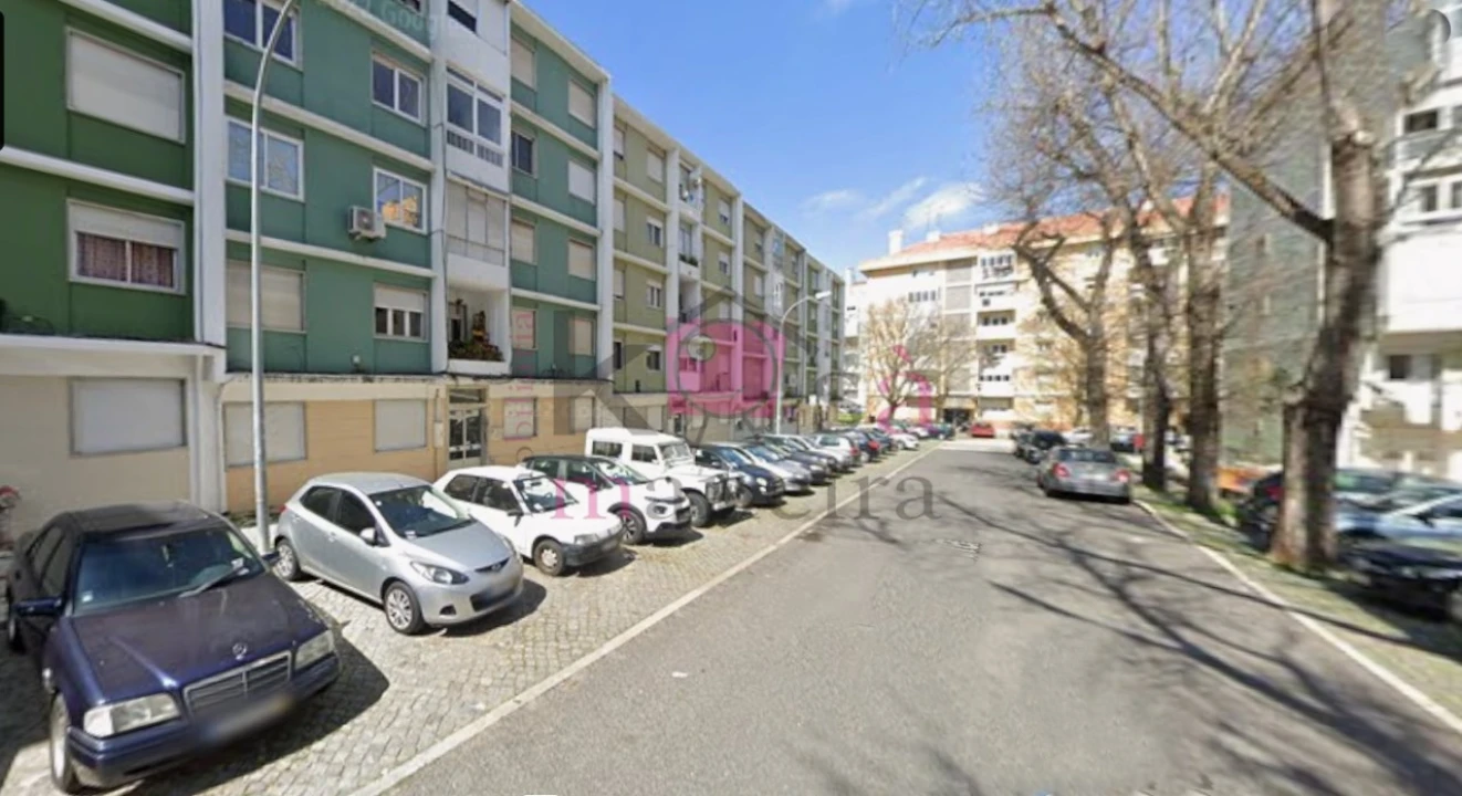 Apartamento T2 para Venda em Benfica Foto 12