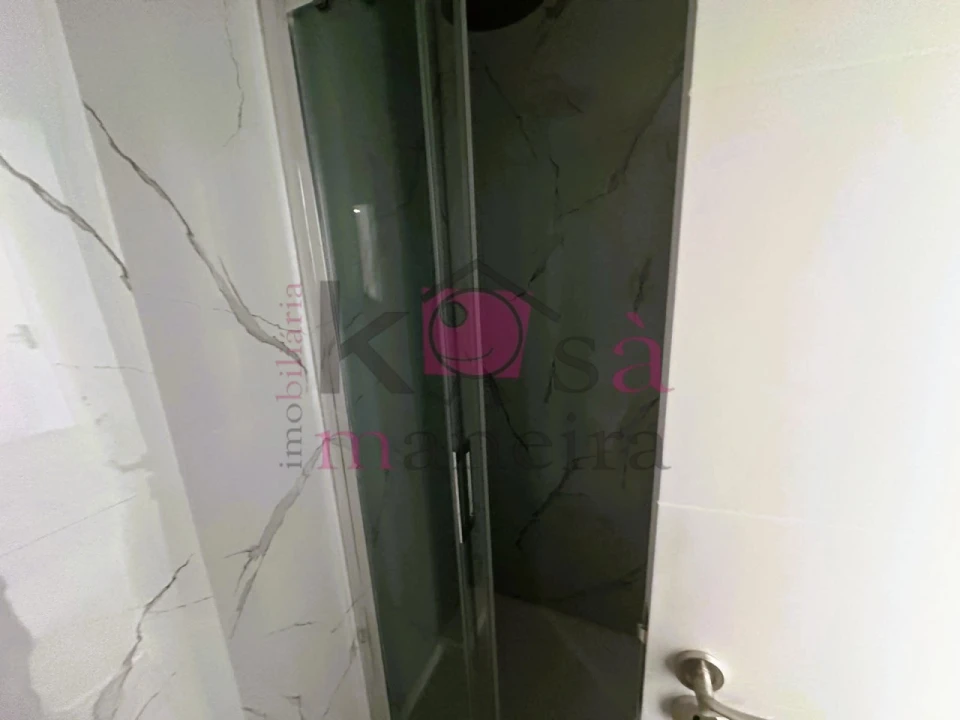 Apartamento T2 para Venda em Benfica Foto 11