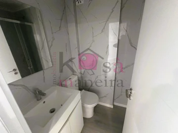 Apartamento T2 para Venda em Benfica