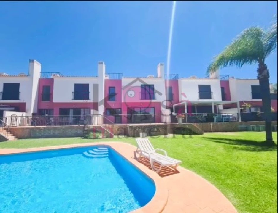 Moradia T2 para Venda em Guia Foto 3