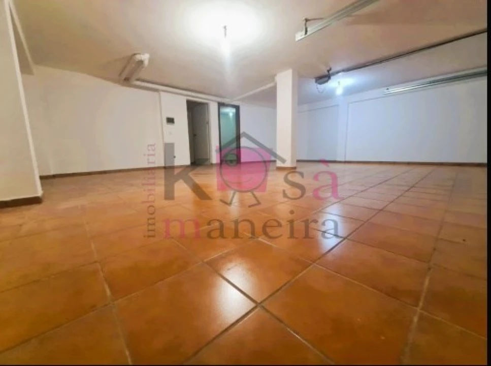 Moradia T2 para Venda em Guia Foto 13