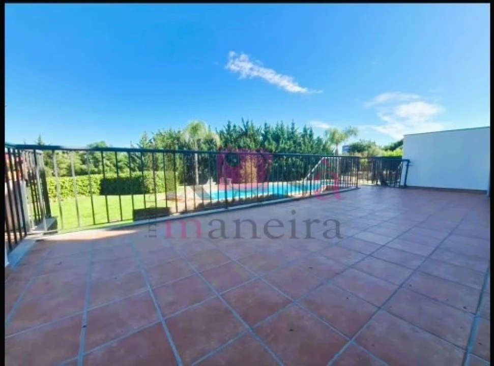 Moradia T2 para Venda em Guia Foto 14