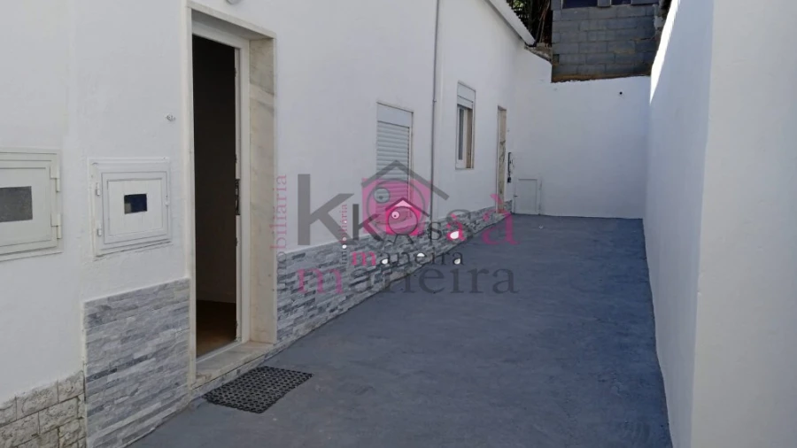 Moradia T5 para Venda em Ajuda