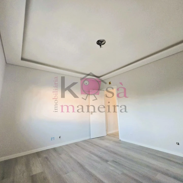 Moradia T3 para Venda em Santa Maria de Lamas Foto 10