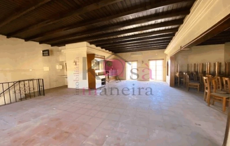 Prédio para Venda em Pias Foto 9