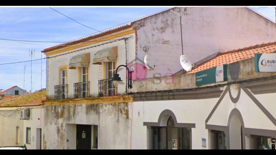 Prédio para Venda em Pias