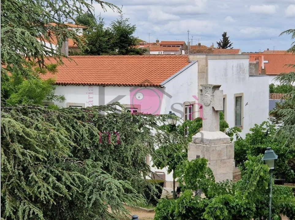 Prédio para Venda em Almeida Foto 4