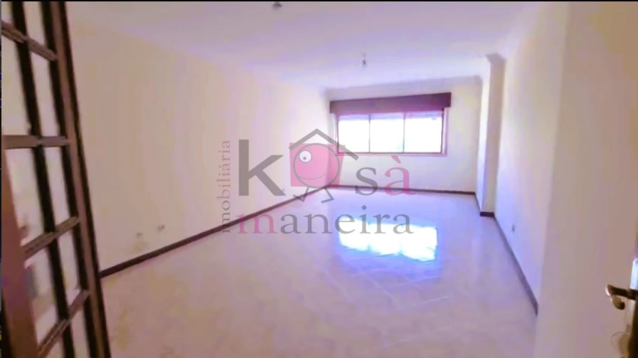 Apartamento T2 para Venda em Algueirão-Mem Martins Foto 4