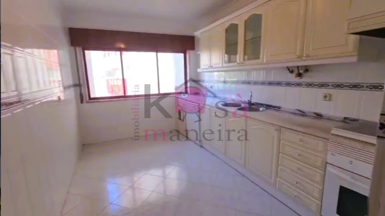 Apartamento T2 para Venda em Algueirão-Mem Martins Foto 11