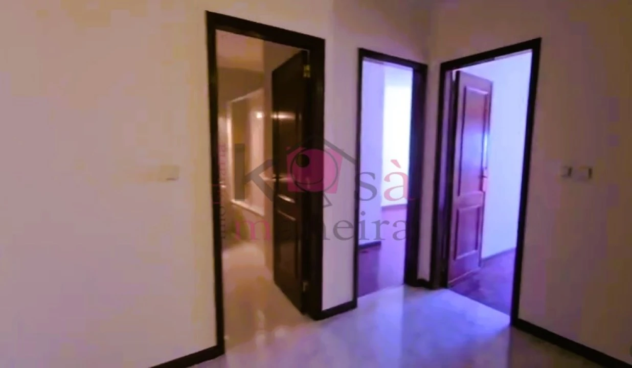 Apartamento T2 para Venda em Algueirão-Mem Martins Foto 13
