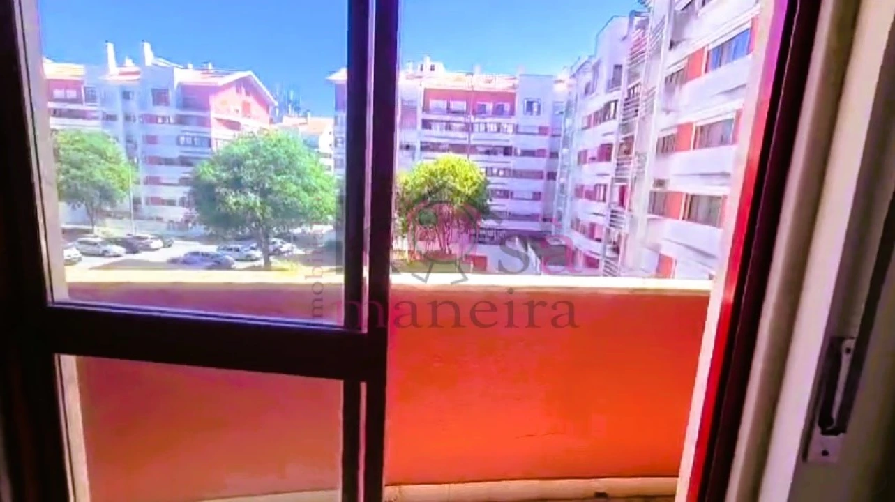 Apartamento T2 para Venda em Algueirão-Mem Martins Foto 18