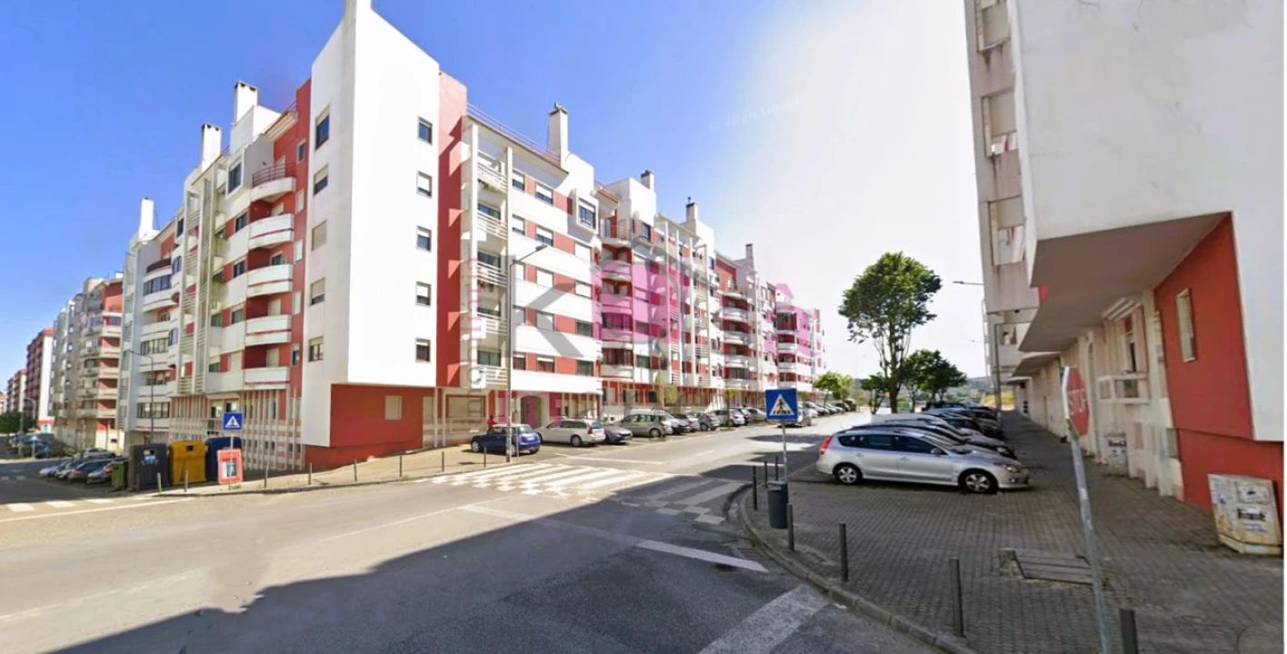 Apartamento T2 para Venda em Algueirão-Mem Martins Foto 1