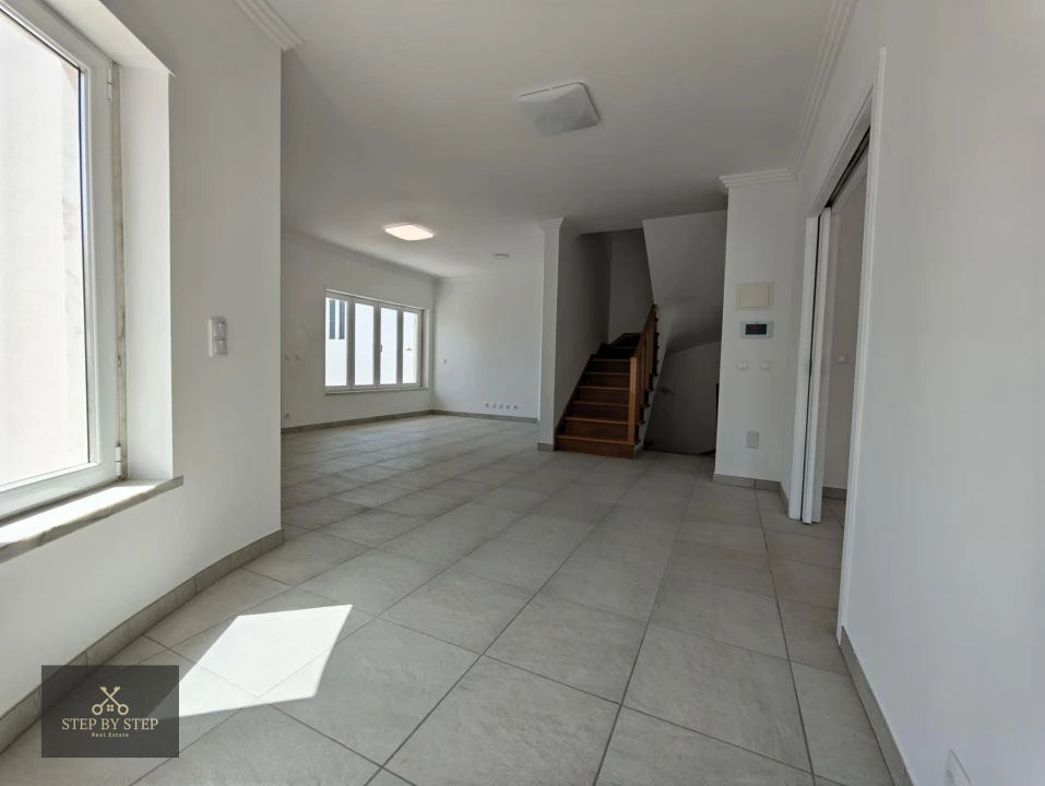 Moradia T4 para Venda em Ericeira Foto 12
