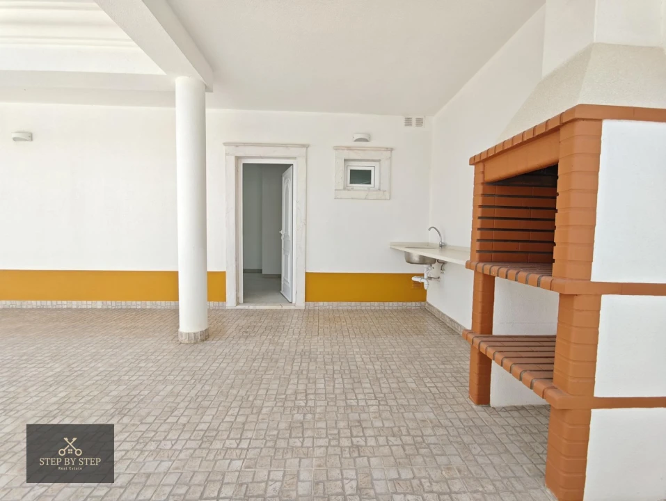 Moradia T4 para Venda em Ericeira Foto 4