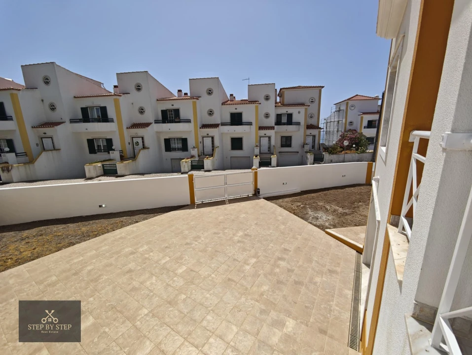 Moradia T4 para Venda em Ericeira Foto 46