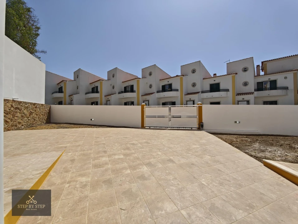 Moradia T4 para Venda em Ericeira Foto 47