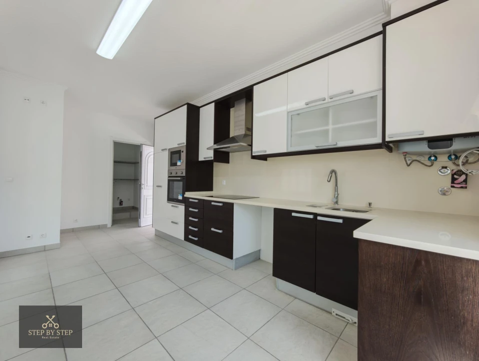 Moradia T4 para Venda em Ericeira Foto 6