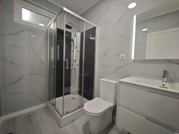 Apartamento T2 para Venda em Oeiras e São Julião da Barra, Paço de Arcos e Caxias