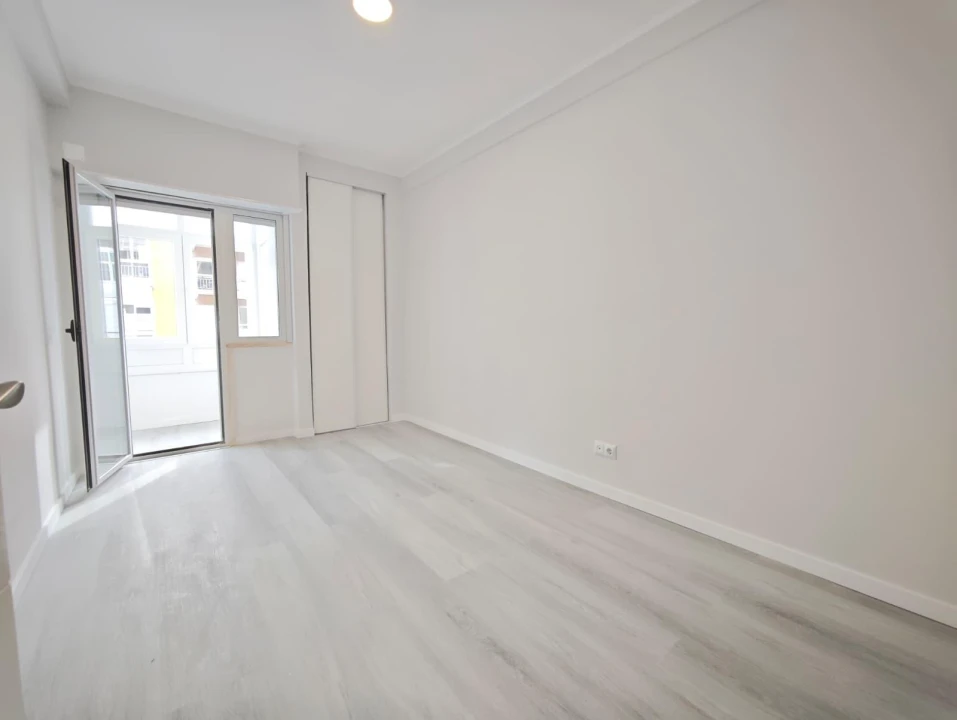 Apartamento T2 para Venda em Oeiras e São Julião da Barra, Paço de Arcos e Caxias Foto 22