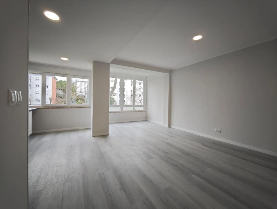 Apartamento T2 para Venda em Oeiras e São Julião da Barra, Paço de Arcos e Caxias Foto 8