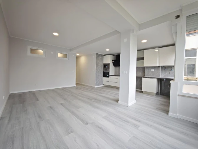 Apartamento T2 para Venda em Oeiras e São Julião da Barra, Paço de Arcos e Caxias Foto 2