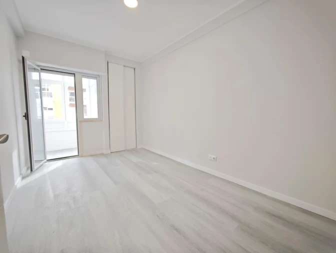 Apartamento T2 para Venda em Oeiras e São Julião da Barra, Paço de Arcos e Caxias Foto 22