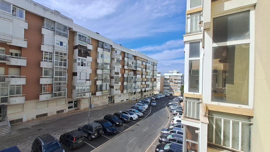 Apartamento T2 para Venda em Oeiras e São Julião da Barra, Paço de Arcos e Caxias Foto 32