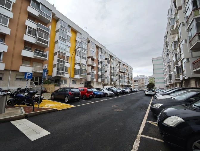 Apartamento T2 para Venda em Oeiras e São Julião da Barra, Paço de Arcos e Caxias Foto 35