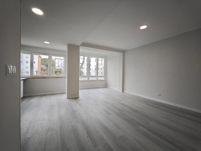 Apartamento T2 para Venda em Oeiras e São Julião da Barra, Paço de Arcos e Caxias Foto 8