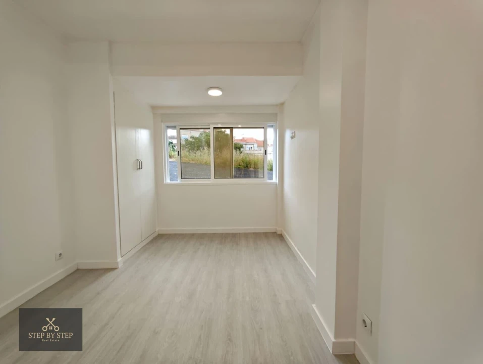 Apartamento T2 para Venda em Águas Livres Foto 25