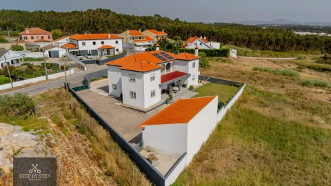 Moradia T5 para Venda em A dos Cunhados e Maceira
