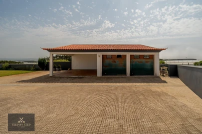 Moradia T5 para Venda em A dos Cunhados e Maceira